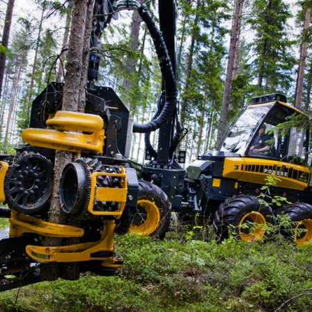 Logging machinery operator
