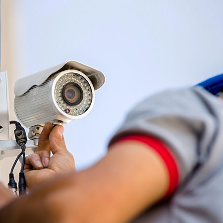 Security systems installer