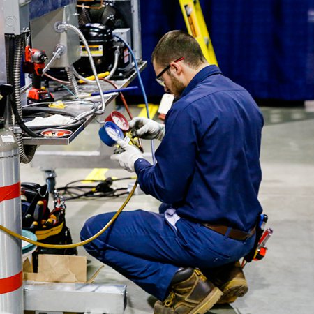 Refrigeration and air conditioning mechanic