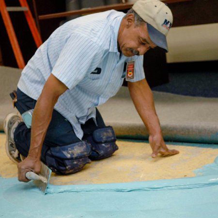 Floor covering installer